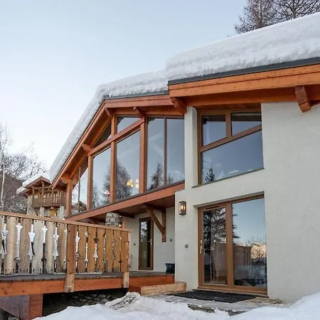 La Vente En Poupe : Luxury Landry